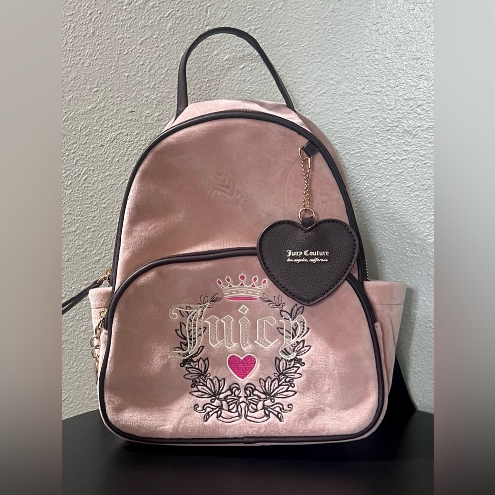 NEW Juicy Couture POWDER BLUSH
HERITAGE BACKPACK Mini Bag Purse with Heart Charm
